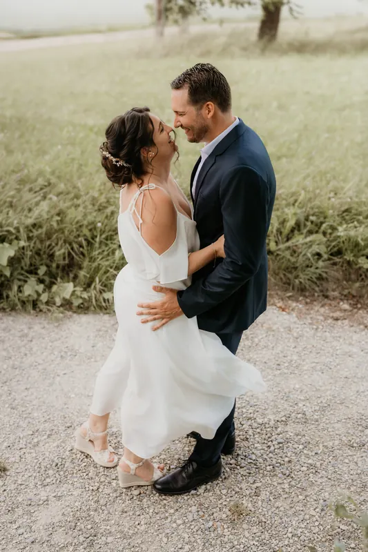 Emotionaler Moment bei der Hochzeit